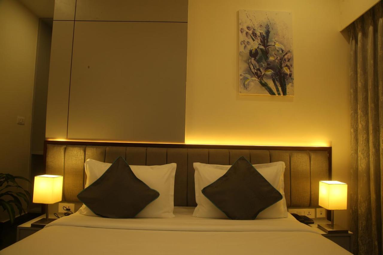 Park Iris Hotels, Bharathi Nagar วิเจยาวารา ภายนอก รูปภาพ
